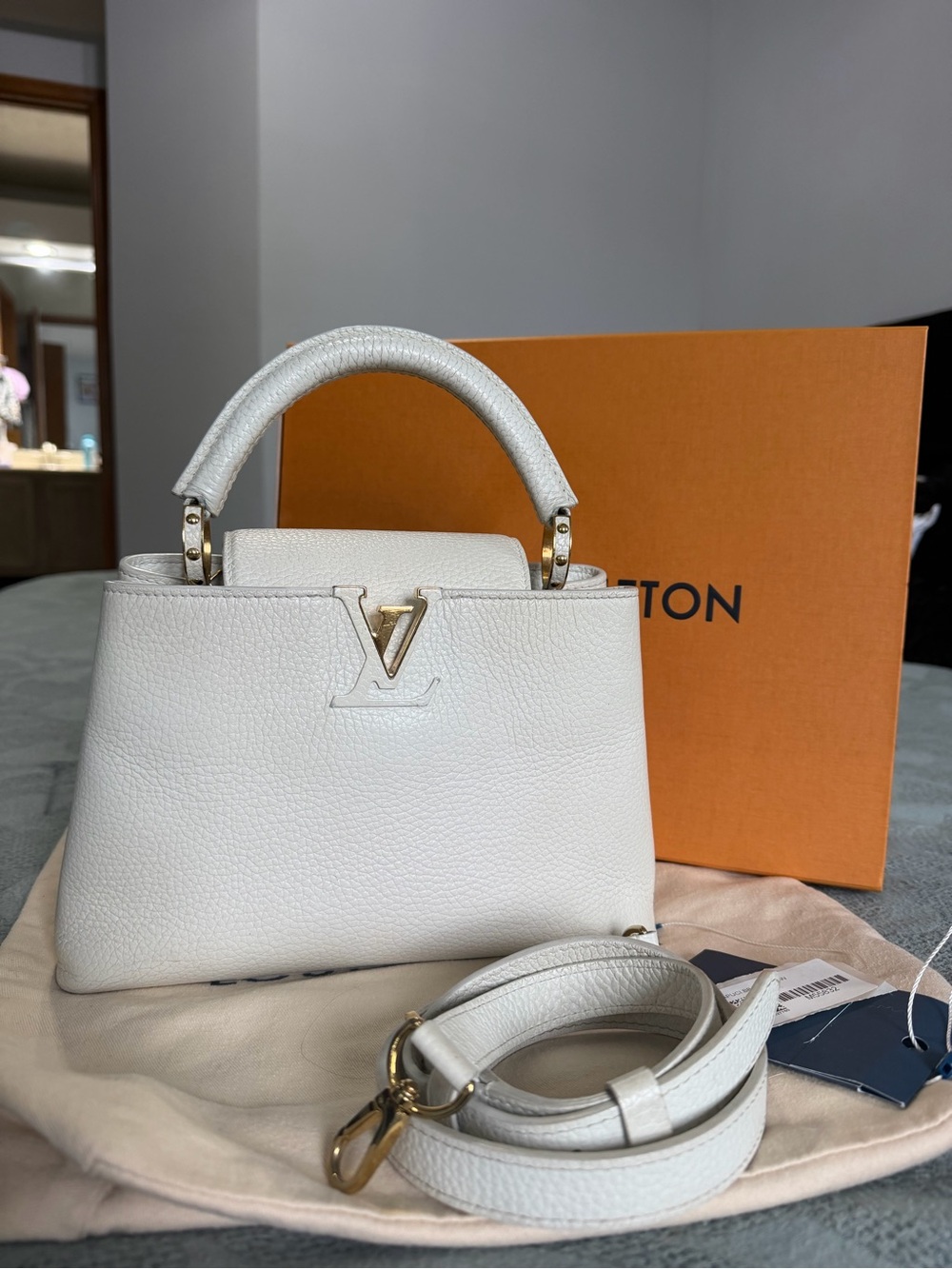 Louis Vuitton White Capucines BB Taurillon Leather Gold HW Full Set Top-Handle